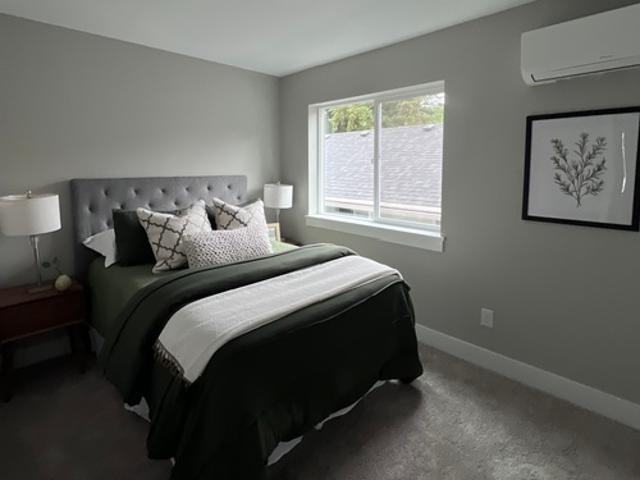 2 BR, 2.5 BA Apartment 3620 SW Vermont St, Portland, OR 97219