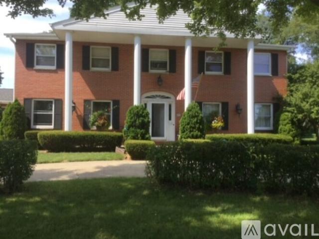 2 BR, 2.5 BA Apartment 3730 Foxwood Rd, Mount Pleasant, WI 53405