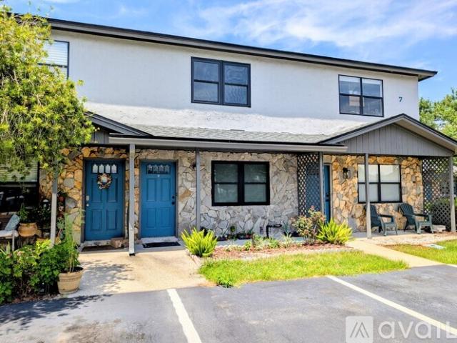 2 BR, 2.5 BA Apartment 7 Ponte Vedra Court, Unit B, Palm Valley, FL 32082