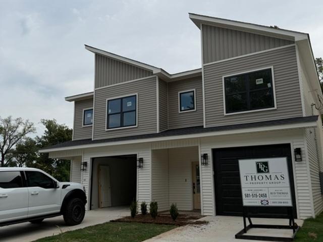 2 BR, 2.5 BA Apartment 405 Reichardt St, Unit A, Little Rock, AR 72202
