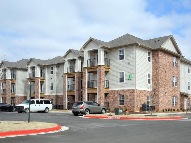 2 BR, 2.5 BA Apartment 4000 S Dixieland Rd Unit 002 M, Rogers, AR 72758