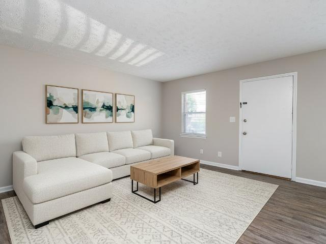 2 BR, 2.5 BA Apartment 402 East Mountain View Road Unit 2 402 14, Johnson City, TN 37601