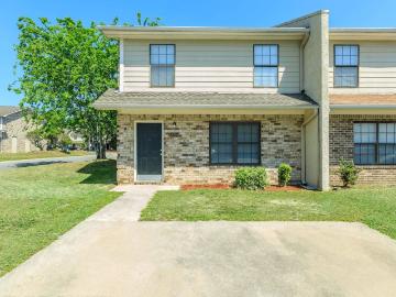 2 BR, 2.5 BA Apartment 4211 Britain Ct. Unit 4211 Wales, North Charleston, SC 29418