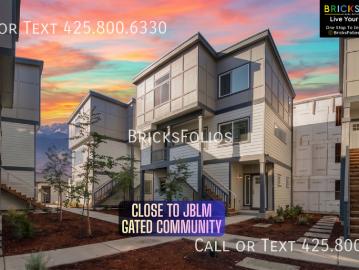 2 BR, 2.5 BA Apartment 4318 S Puget Sound Ave, Tacoma, WA 98409