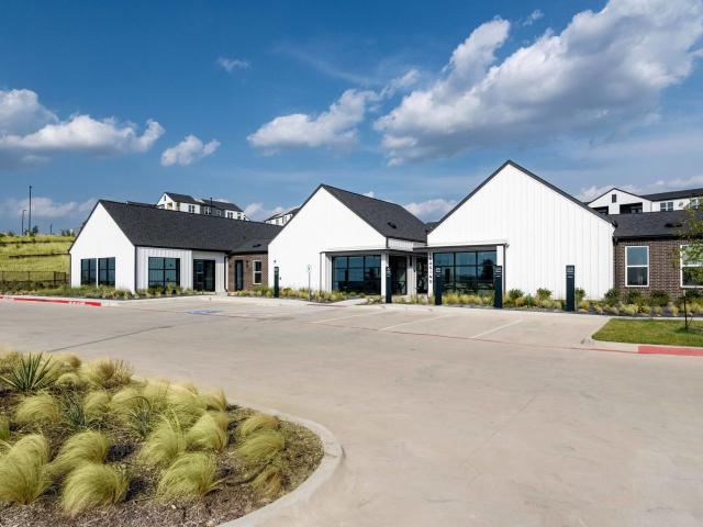 2 BR, 2.5 BA Apartment 4868 S Merrifield Rd Unit 6302, Dallas, TX 75236