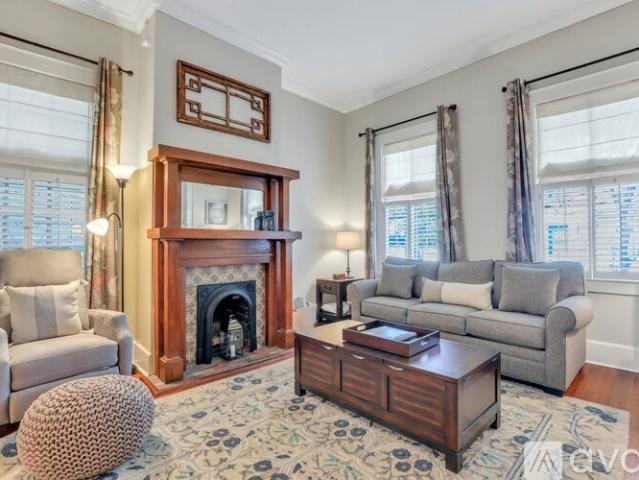 2 BR, 2.5 BA Apartment 508 Price St, Unit 508, Savannah, GA 31401