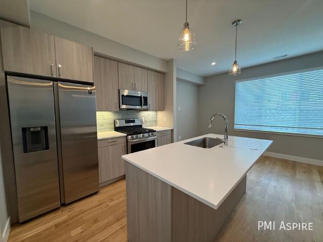 2 BR, 2.5 BA Apartment 5155 W 10th Ave, Denver, CO 80204