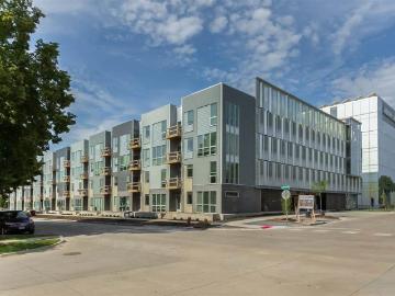 2 BR, 2.5 BA Apartment 535 S. Dubuque St, Iowa City, IA 52240