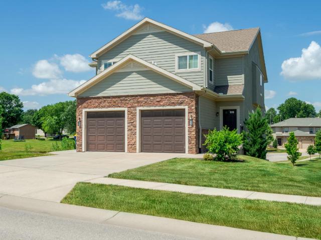 2 BR, 2.5 BA Apartment 5331 Findley Unit 5225F, Shawnee, KS 66226