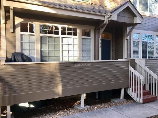 2 BR, 2.5 BA Apartment 5555 E Briarwood Ave, Centennial, CO 80122