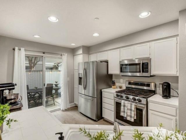 2 BR, 2.5 BA Apartment 6221 Barb Werner Lane, Unit Casita, San Jose, CA 95119