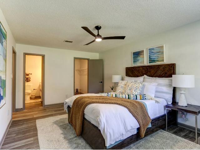 2 BR, 2.5 BA Apartment 6350 Oakley Rd Unit 2 6009, Union City, GA 30291