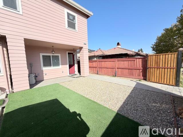 2 BR, 2.5 BA Apartment 6474 Scenic Ave, Unit 1, Livermore, CA 94551