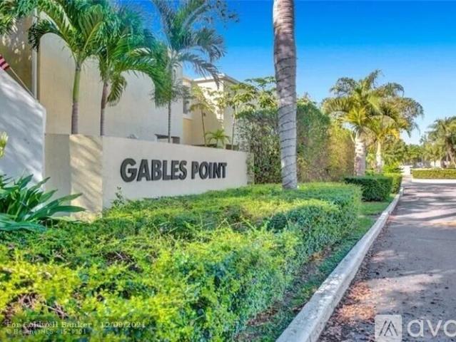 2 BR, 2.5 BA Apartment 6870 SW 45th Ln, Unit 3, Miami, FL 33155