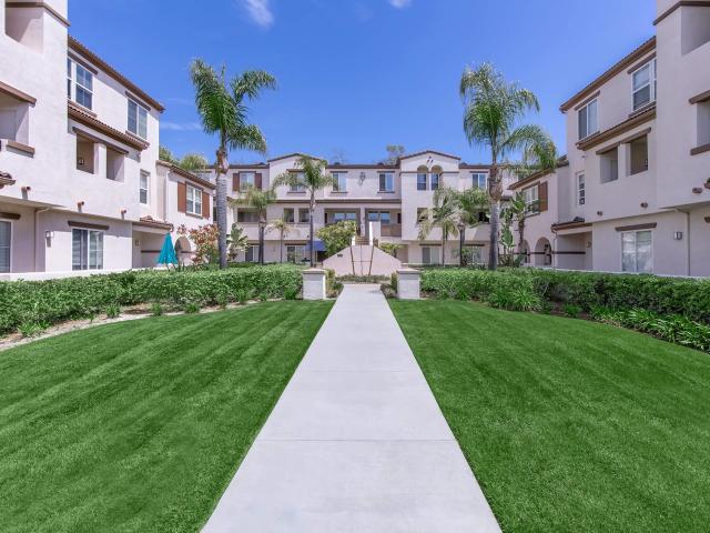 2 BR, 2.5 BA Apartment 70 Sklar Street Unit 205, Ladera Ranch, CA 92694