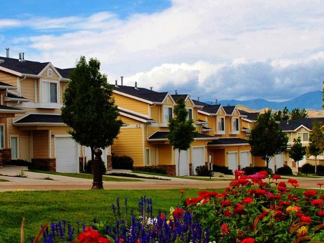 2 BR, 2.5 BA Apartment 74 Birch Hill Ln Unit 26 29, Draper, UT 84020