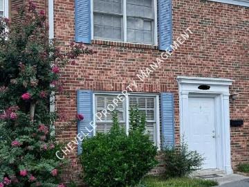 2 BR, 2.5 BA Apartment 7602 Hunt Club Road I 104 Suffolk Drive, Columbia, SC 29223