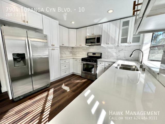 2 BR, 2.5 BA Apartment 7904 Topanga Cyn Blvd Canoga Park, CA 91304