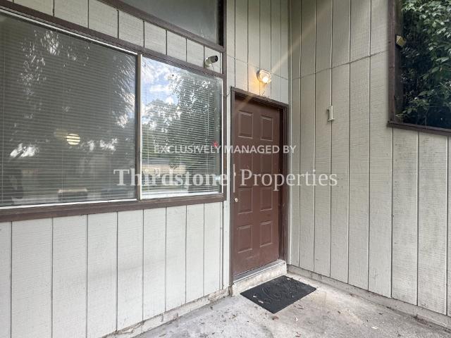 2 BR, 2.5 BA Apartment 8124 San Jose Manor Drive East, Jacksonville, FL 32217