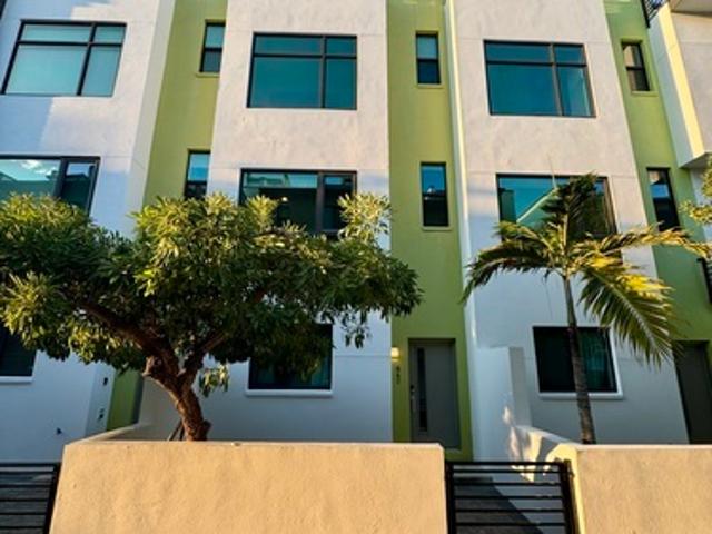 2 BR, 2.5 BA Apartment 947 Arlington Ave N, Unit 947, St. Petersburg, FL 33705