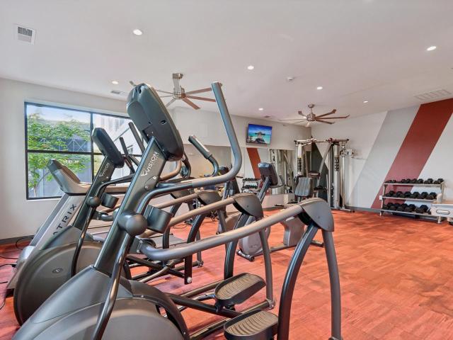 2 BR, 2.5 BA Apartment 950 East 64th Street Unit 111, Indianapolis, IN 46220