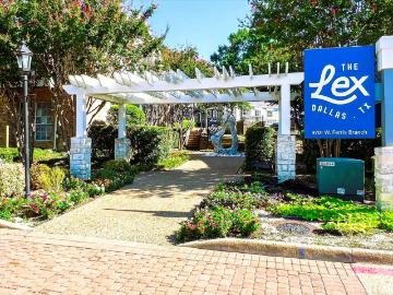 2 BR, 2.5 BA Apartment 9701 West Ferris Branch Blvd Unit 1417, Dallas, TX 75243