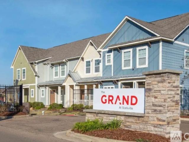 2 BR, 2.5 BA Apartment Rocky Road, Unit Premium Location, Starkville, MS 39759