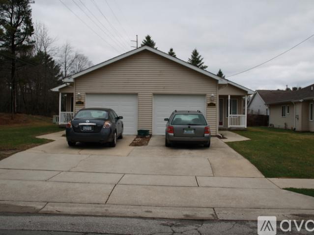 2 BR, 2.5 BA Apartment Russell St, Unit 4805, Midland, MI 48640
