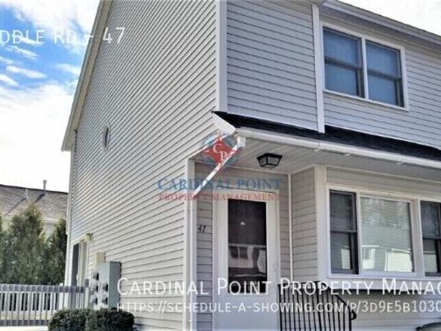 2 Br, 2 bath, Townhouse/Brownstone/RowHouse 777 Middle Rd