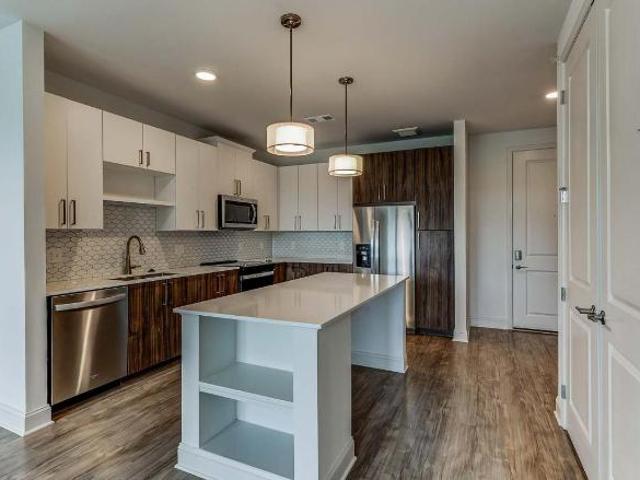2 Br, 2 bath, Apartment 1003 Ridgewalk Pkwy