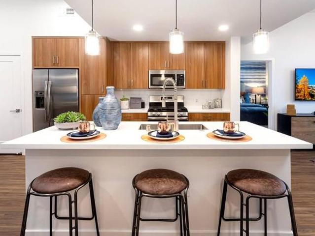 2 Br, 2 bath, Apartment 1902 Millenia Avenue