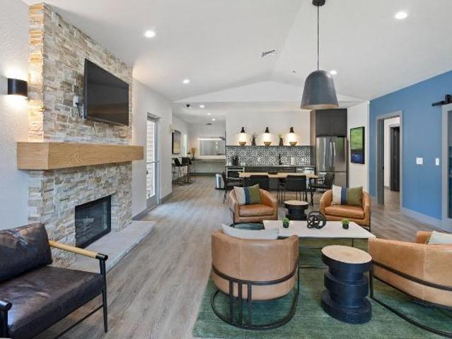 2 Br, 2 bath, Apartment 3181 NE 23rd St