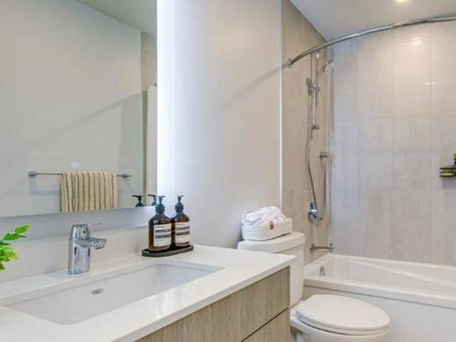 2 Br, 2 bath, Apartment 4235 Confederation Pkwy
