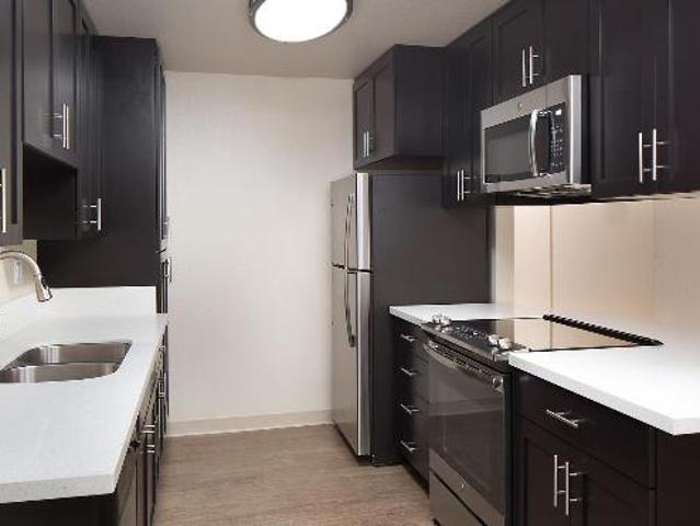 2 Br, 2 bath, Apartment 5155 Cedarwood Rd