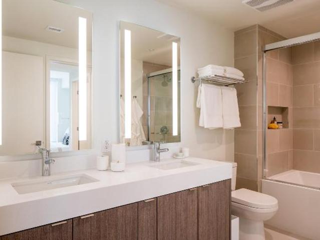 2 Br, 2 bath, Apartment 801 S Olive Street
