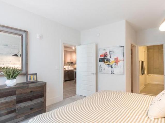 2 Br, 2 bath, Apartment 95 8th St NW