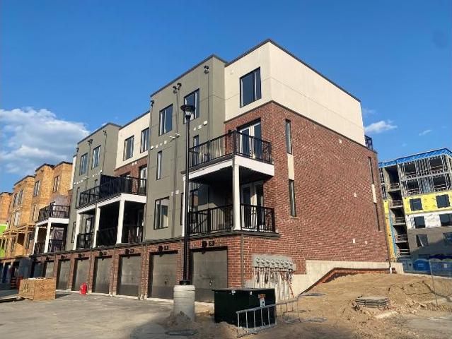 2 Br, 2 bath, Apartment 99 Roger Street
