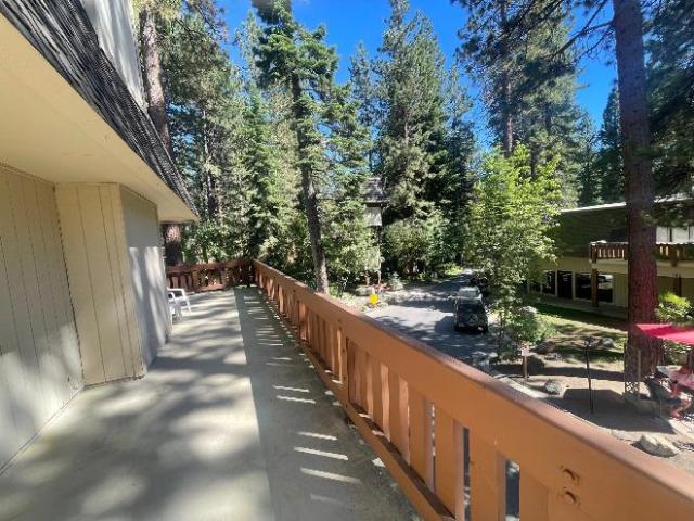 2 Br, 2 bath, Condo 120 Country Club Dr