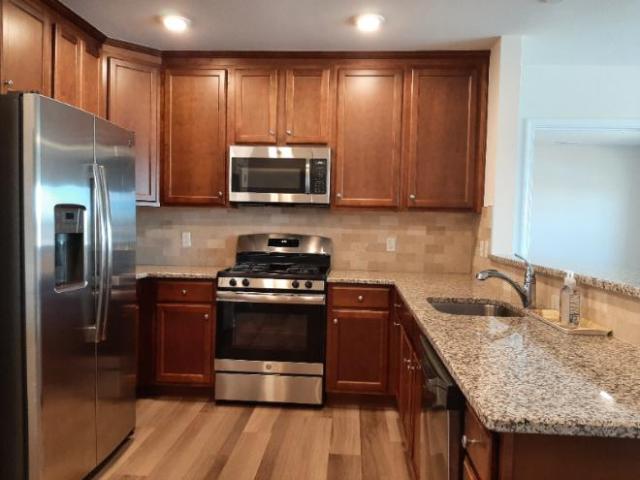 2 Br, 2 bath, Condo 24258 Zinfandel Ln