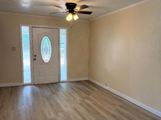 2 Br, 2 bath, Single Family 1537 E Gibson St