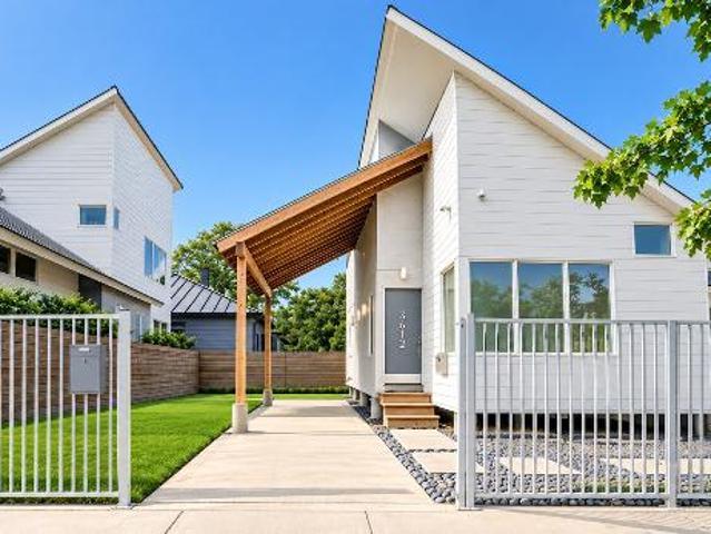 2 Br, 2 bath, Single Family 3612 Denver St