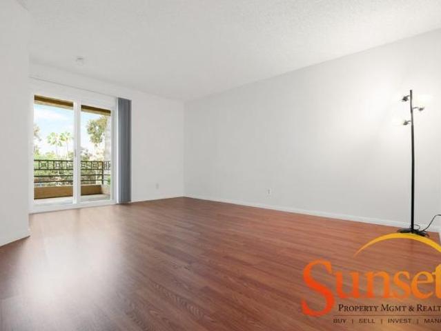2 Br, 2 bath, Single Family 7565 Charmant Drive