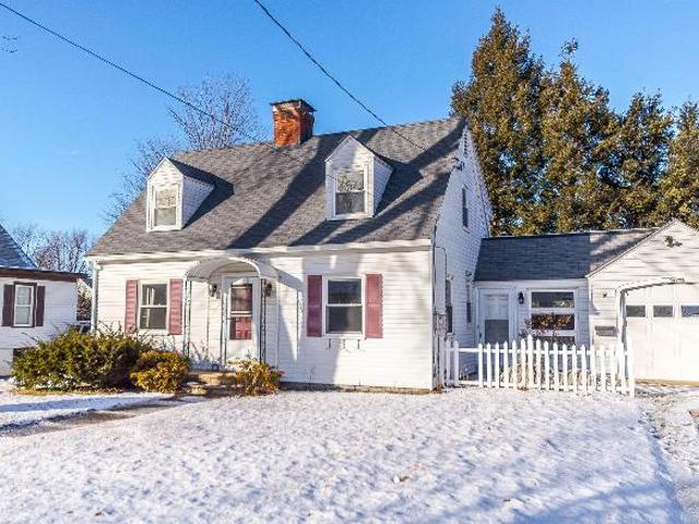 2 Br, 2 bath, Single Family 70 Johnson Street