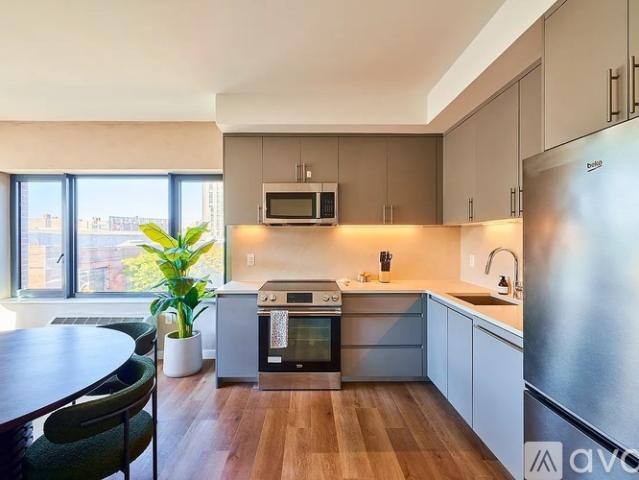 2 BR, 2 BA Apartment Gerard Ave, Unit TWO, Bronx County, NY 10451