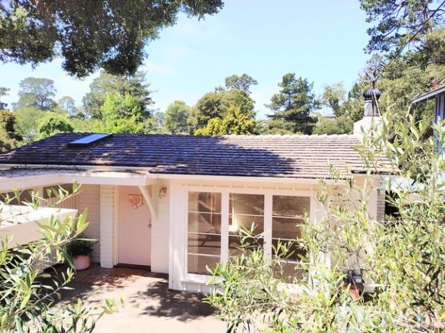 2 BR, 2 BA Apartment Torres St 3 SW Of Tenth Ave, Carmel by the Sea, CA 93921
