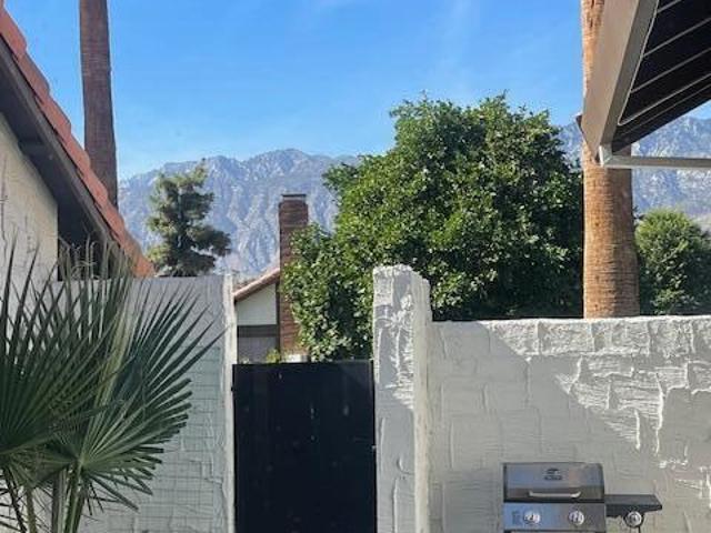 2 BR, 2 BA Apartment Undisclosed Address, Palm Springs, CA 92264
