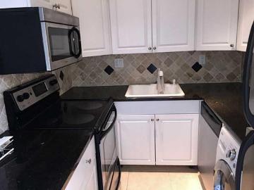 2 BR, 2 BA Apartment Undisclosed Address, Wilton Manors, FL 33334