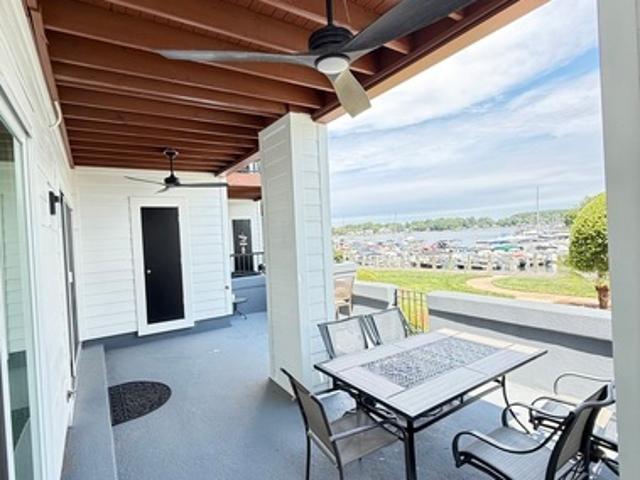 2 BR, 2 BA Apartment Vineyard Point Lane, Unit 18713, Cornelius, NC 28031
