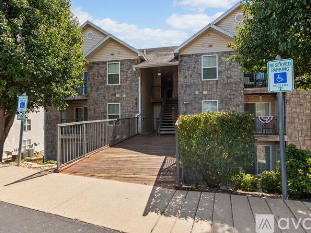 2 BR, 2 BA Apartment 143 Vixen Cir, Unit F, Branson, MO 65616