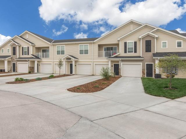 2 BR, 2 BA Apartment 14003 Tregaron Ridge Court Unit 083, Bellevue, NE 68123